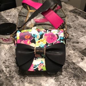 Betsy Johnson crossbody, used once 🌸